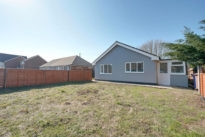 2 Bedroom Bungalow To Rent In Aspal Park, Beck Row, Bury St. Edmunds, Suffolk, IP28