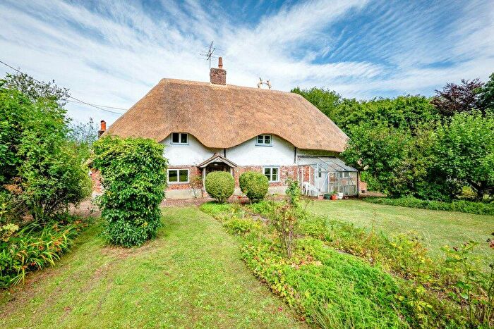4 Bedroom Detached House For Sale In East Winterslow, Salisbury, Wiltshire, SP5
