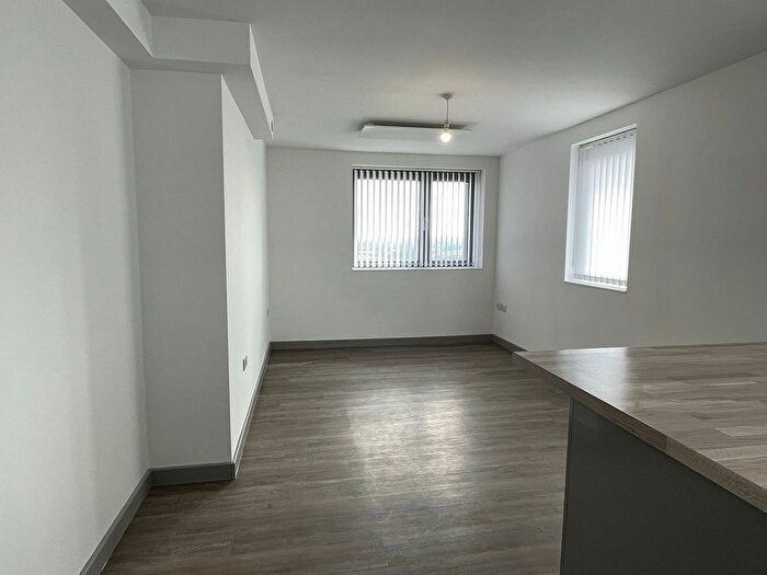 2 Bedroom Flat To Rent In Church, Road, Liverpool, L22