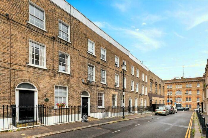 1 Bedroom Flat To Rent In Hermit St, Angel, London, EC1V