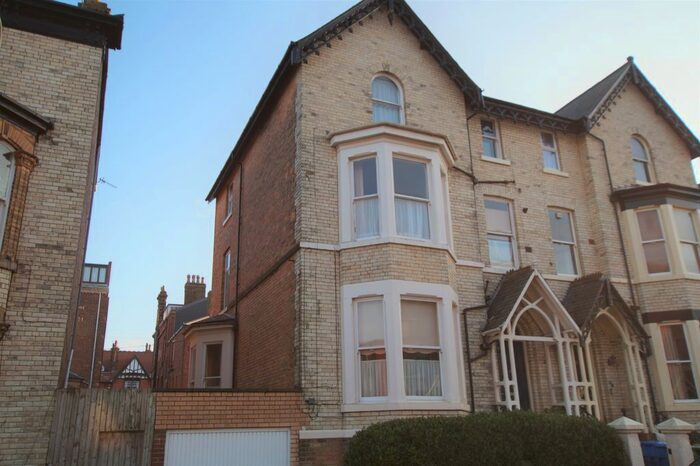1 Bedroom Flat To Rent In Esplanade Gardens, Scarborough, YO11