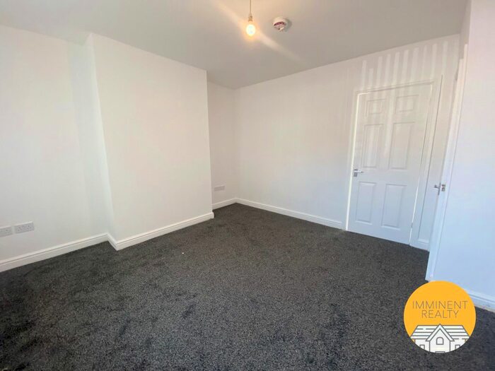 3 Bedroom Semi-Detached House To Rent In Allerton Lane, West Bromwich, B71