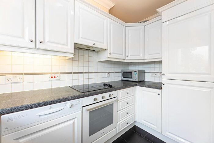 1 Bedroom Flat To Rent In Octavia House, Medway Street, Westminster, London, SW1P