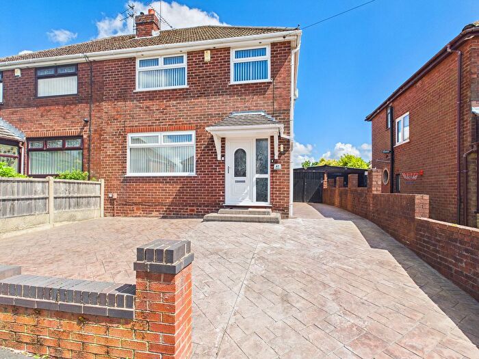 3 Bedroom Semi-Detached House For Sale In Royden Road, Billinge, Billinge, WN5