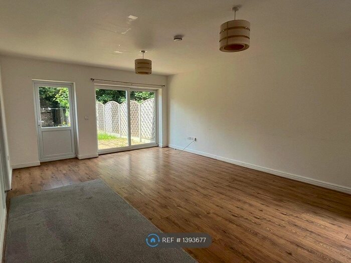 1 Bedroom Flat To Rent In Jayveer Villas, Hornchurch, RM12