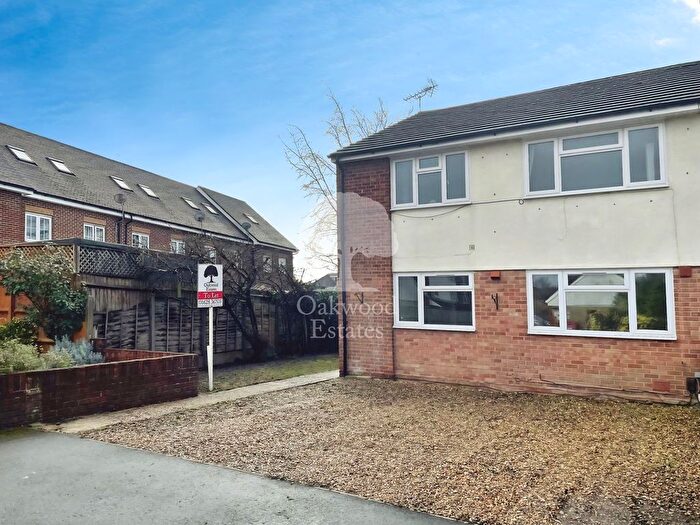 2 Bedroom Flat To Rent In Masons Road, Cippenham, SL1