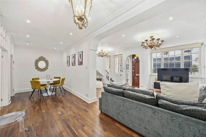 3 Bedroom Terraced House To Rent In Elvaston Mews, London, SW7