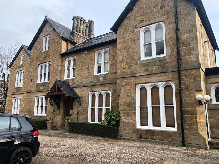 3 Bedroom Apartment To Rent In Otley Road, Leeds, LS6