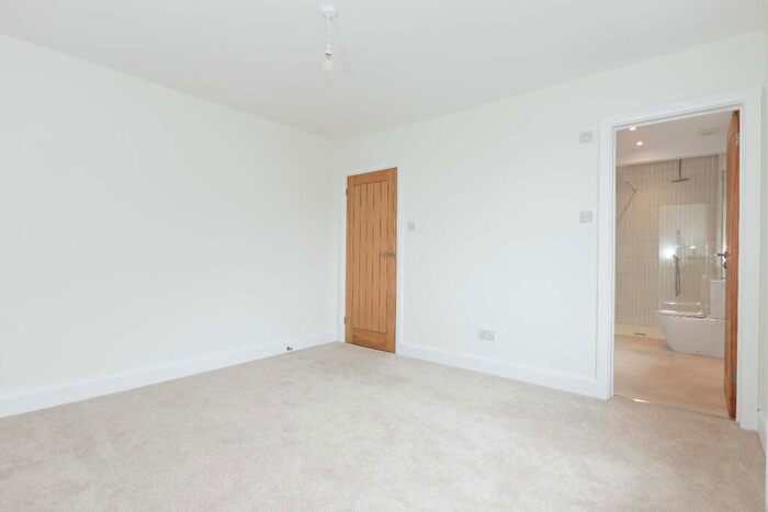 5 Bedroom House For Sale In Warren Way, Brighton, BN2