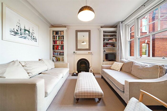 1 Bedroom Flat To Rent In Queens Club Gardens, West Kensington, W14