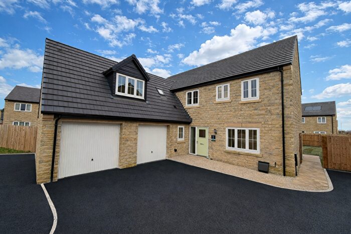 5 Bedroom Detached House For Sale In Parr Way, Longridge, PR3