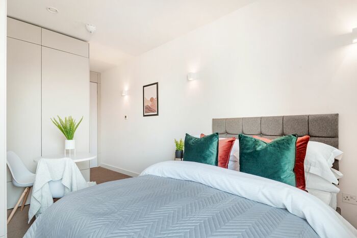 Studio To Rent In Staines Road, Hounslow, TW3