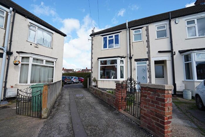 3 Bedroom End Of Terrace House For Sale In Phyllis Avenue, Grimsby, Lincolnshire, DN34