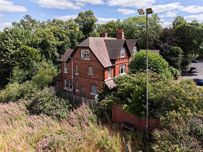 5 Bedroom Semi-Detached House For Sale In Rectory Avenue, Wednesbury, West Midlands, WS10