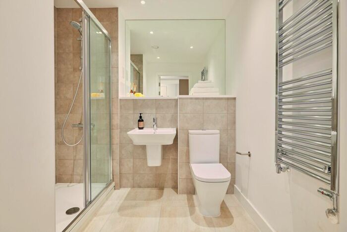 Apartment To Rent In Apo - Barking Wharf, IG11