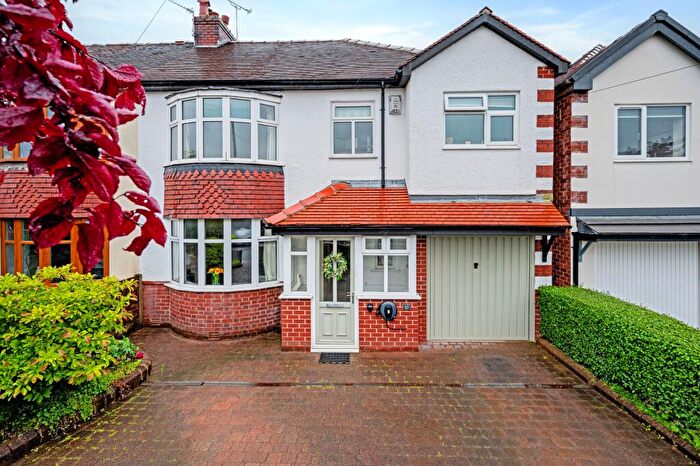 4 Bedroom Semi-Detached House For Sale In Longsight Road, Holcombe Brook, BL0