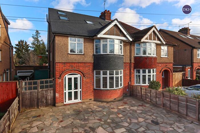 5 Bedroom Semi-Detached House To Rent In Orchard Drive, Cassiobury, Watford, Hertfordshire, WD17