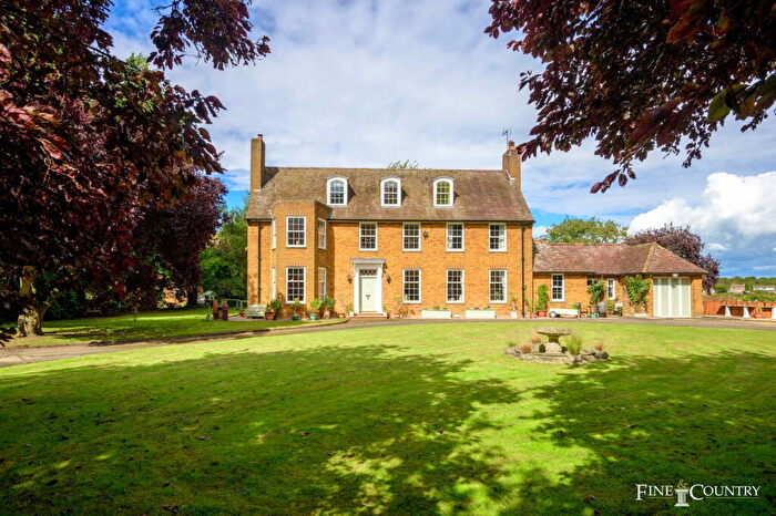 6 Bedroom Detached House For Sale In Sutton Bridge, PE12