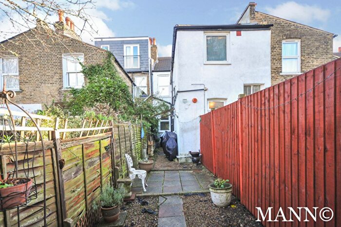 1 Bedroom Flat To Rent In Brookdale Road, London, SE6