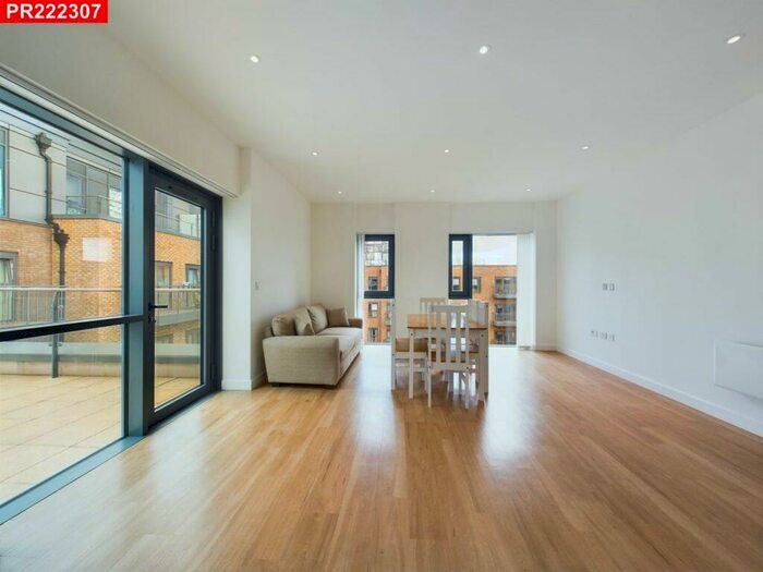 3 Bedroom Flat To Rent In Commander Avenue, Colindale, &# Bedrooms Modern, NW9