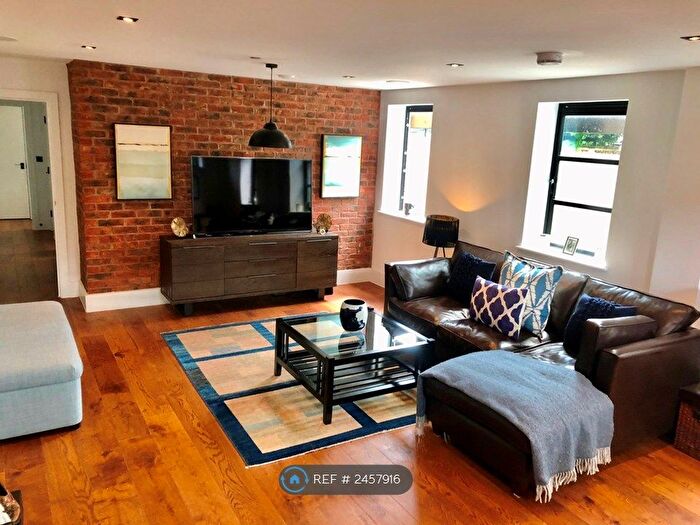 2 Bedroom Flat To Rent In Old Town, London, SW4