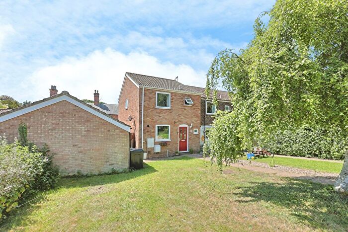 3 Bedroom End Terrace House For Sale In Blacksmiths Way, Norwich, Norfolk, NR6