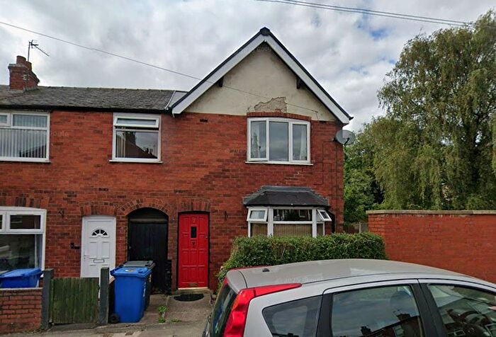 2 Bedroom End Terrace House For Sale In Holyrood Road, Prestwich, Manchester, M25