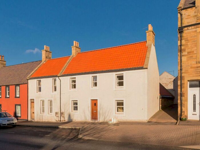 4 Bedroom Semi-Detached House For Sale In Main Street, Pathhead, Midlothian, EH37