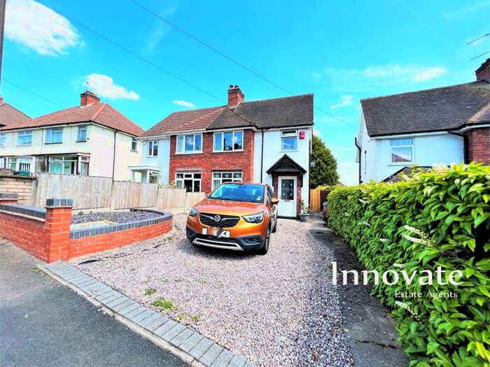 3 Bedroom Semi-Detached House To Rent In Hill Top Road, Oldbury, B68