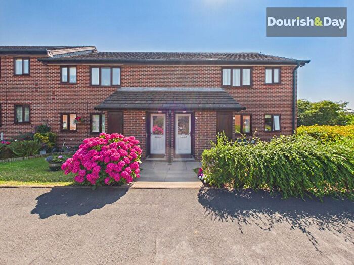 2 Bedroom Flat For Sale In Wildwood Ringway, Winchester Court Wildwood Ringway, ST17