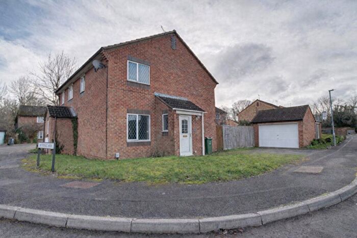 3 Bedroom Semi Detached House For Sale In White Edge Moor, Liden, Swindon, Wiltshire, SN3