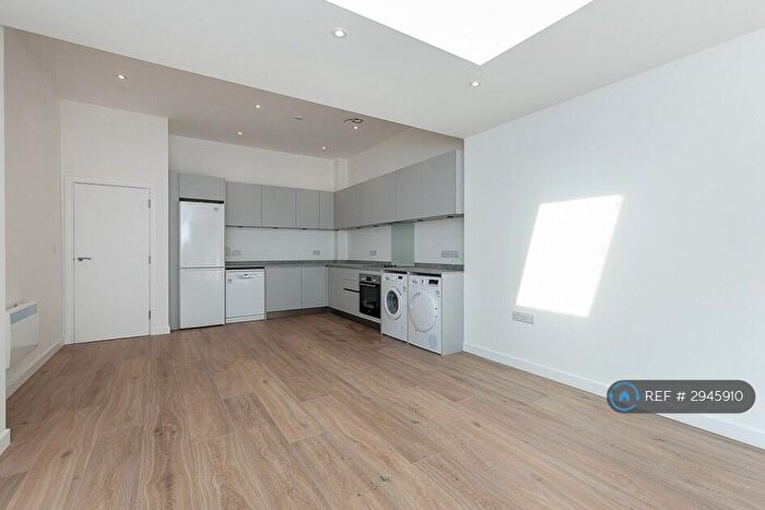 1 Bedroom Flat To Rent In Goulton Road, London, E5