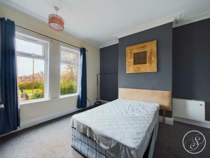 Studio To Rent In Austhorpe Road, Leeds, LS15