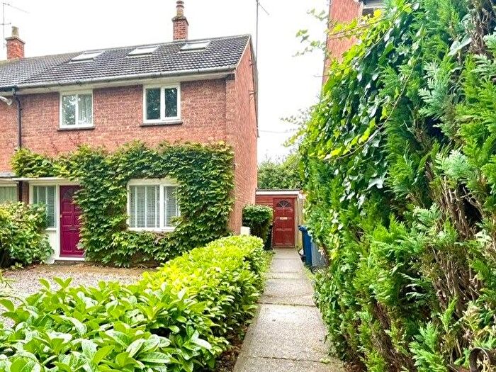 4 Bedroom Detached House To Rent In Kings Hedges Road, Cambridge, CB4