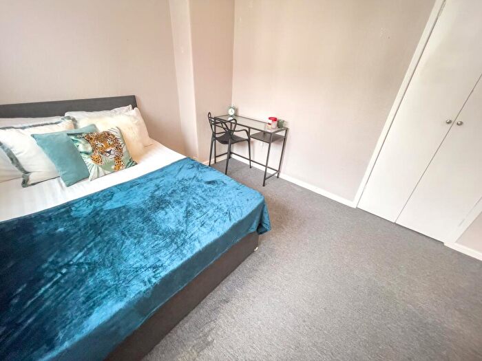 4 Bedroom Terraced House To Rent In Claremont Road, L15