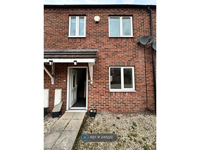3 Bedroom Terraced House To Rent In The Courtyard, Doncaster, DN1