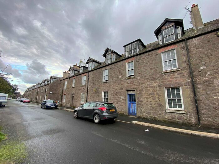 3 Bedroom Maisonette For Sale In Teith Road, Deanston, Doune, Perthshire, FK16