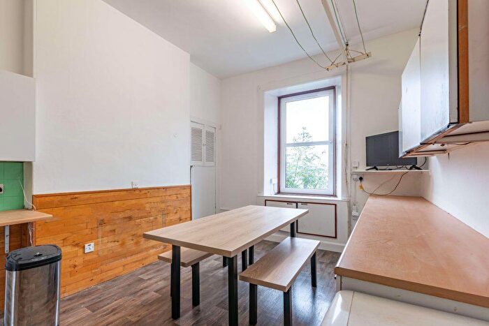 4 Bedroom Flat To Rent In P – South Oxford Street, Edinburgh, EH8