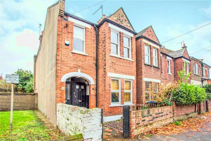 2 Bedroom Maisonette To Rent In Fletcher Road, Chiswick W4