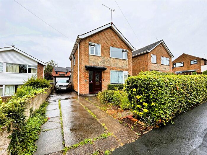 3 Bedroom Detached House For Sale In Lowlands Road, Belper, DE56