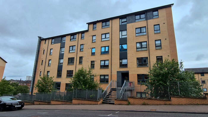 2 Bedroom Apartment To Rent In Oban Drive, North Kelvinside, G20