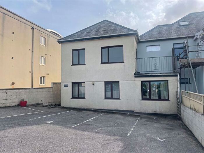 1 Bedroom Flat To Rent In Pentire Road, Newquay, TR7