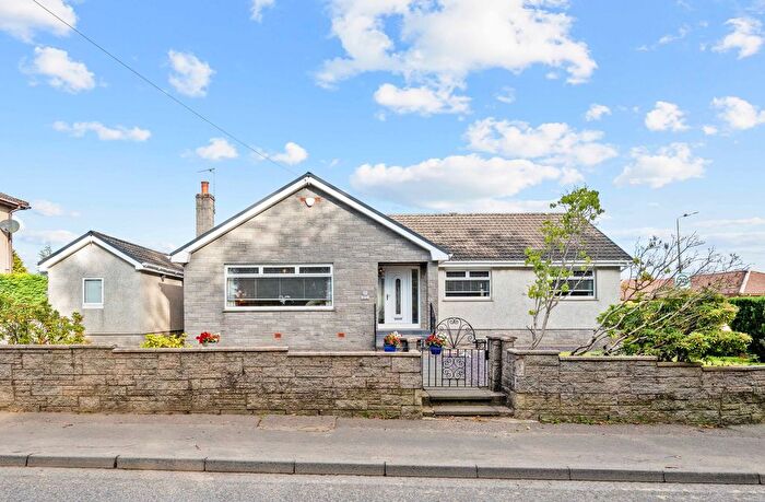 3 Bedroom Detached Bungalow For Sale In Lorinda, Parkland Grove, Stoneyburn, EH47