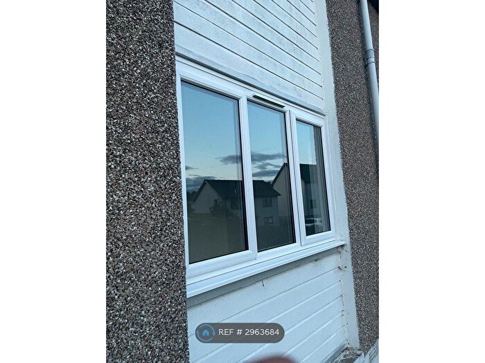 3 Bedroom End Of Terrace House To Rent In Barra Terrace, Dundee, DD4