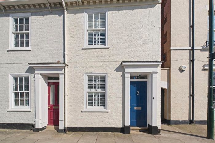 2 Bedroom Property For Sale In North Bar Without, Beverley, HU17