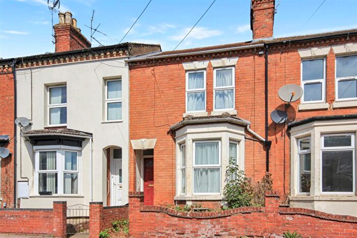 3 Bedroom Terraced House For Sale In Winstanley Road, Wellingborough, NN8