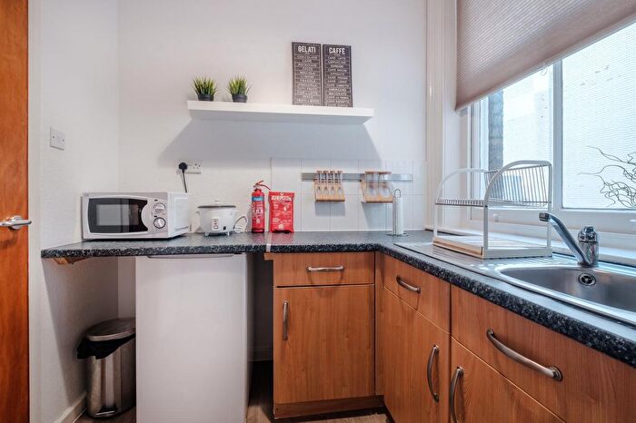 1 Bedroom Flat To Rent In Oxford Street, W1D