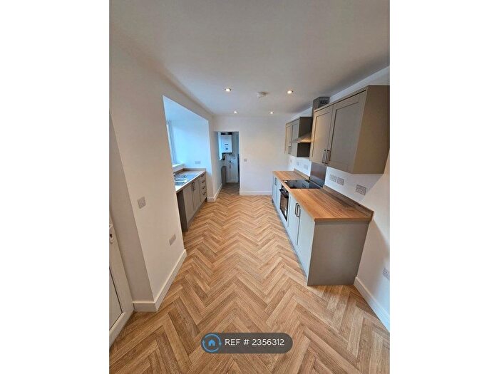 2 Bedroom Flat To Rent In Loscoe Road, Heanor, DE75