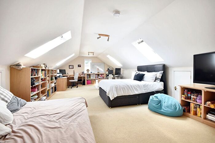 5 Bedroom Detached House For Sale In Quarry Gardens, Leatherhead, KT22