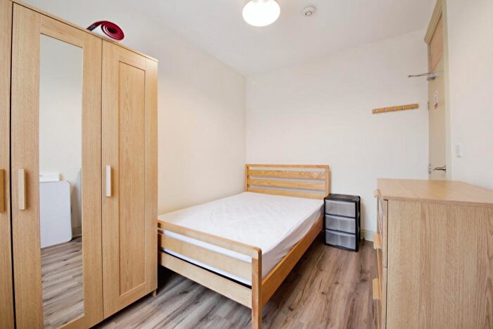 1 Bedroom Terraced House To Rent In Mortlake Road, IG1